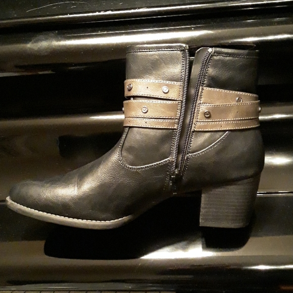 Modellista Booties - Picture 2 of 4